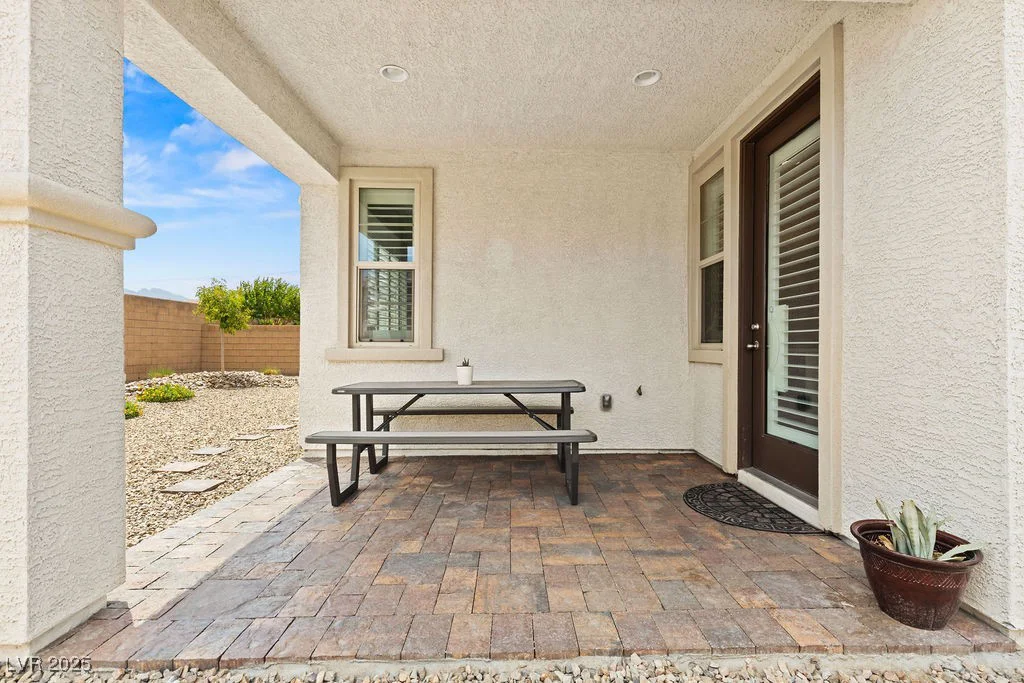 10127 Knotty Skye, Las Vegas, NV 89166