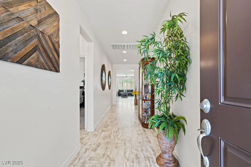 10127 Knotty Skye, Las Vegas, NV 89166