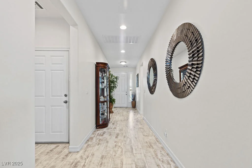 10127 Knotty Skye, Las Vegas, NV 89166