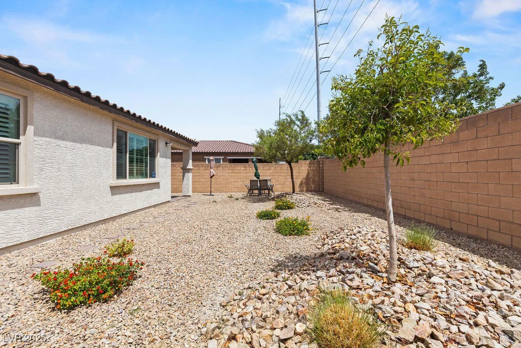 10127 Knotty Skye, Las Vegas, NV 89166