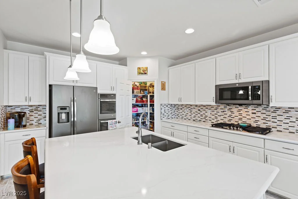 10127 Knotty Skye, Las Vegas, NV 89166