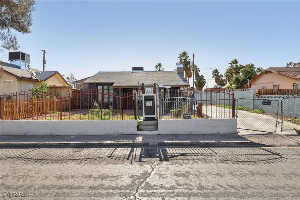 1844 Yale, North Las Vegas, NV 89030