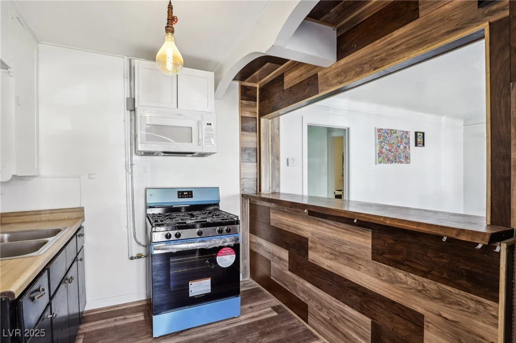 1844 Yale, North Las Vegas, NV 89030