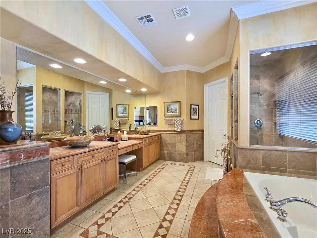 5445 Pendini Point, Las Vegas, NV 89141