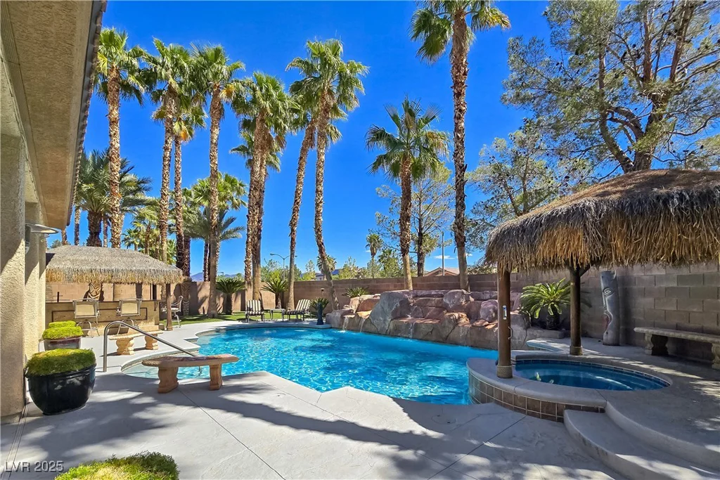5445 Pendini Point, Las Vegas, NV 89141
