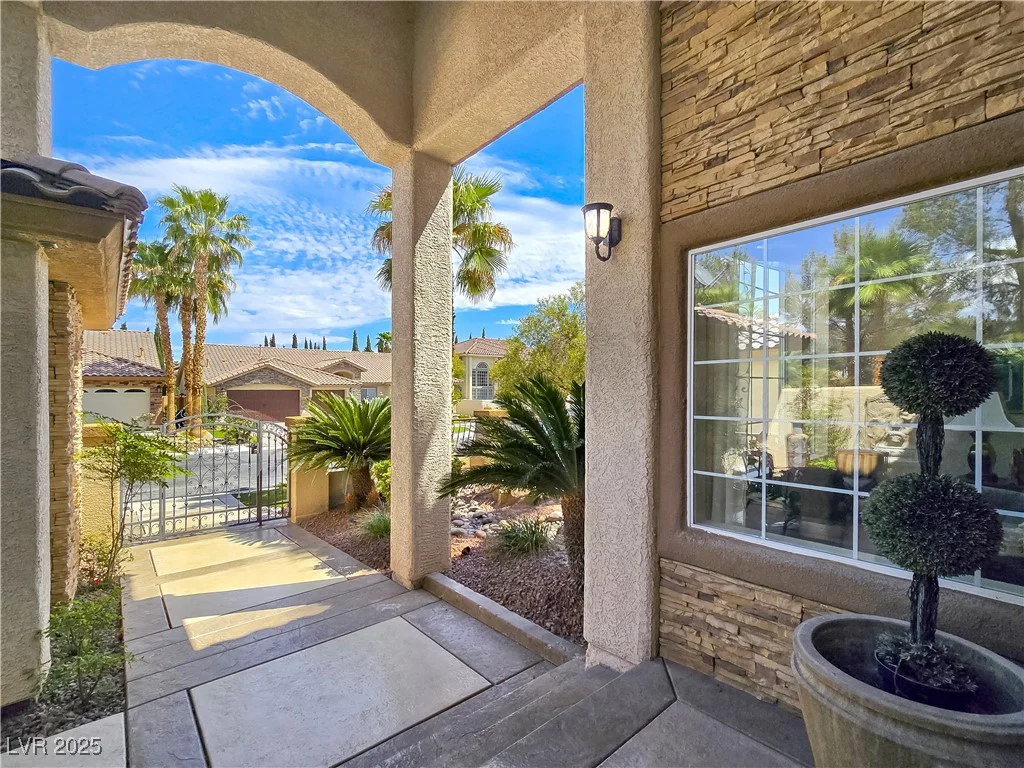 5445 Pendini Point, Las Vegas, NV 89141