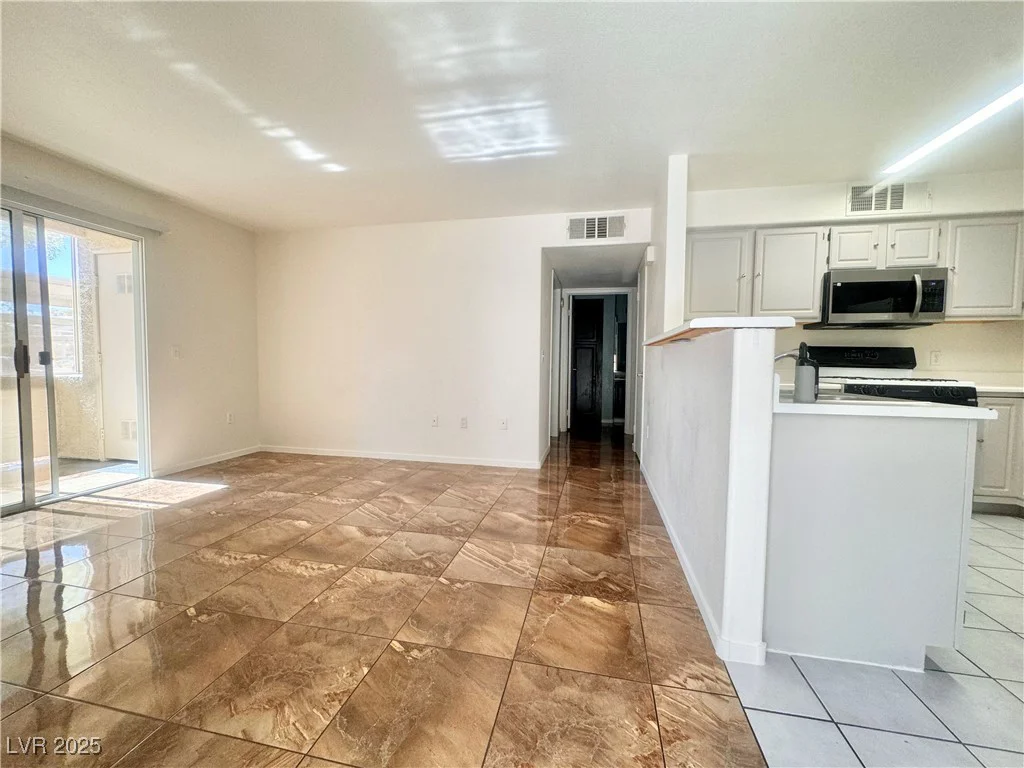 5710 Tropicana, Las Vegas, NV 89122