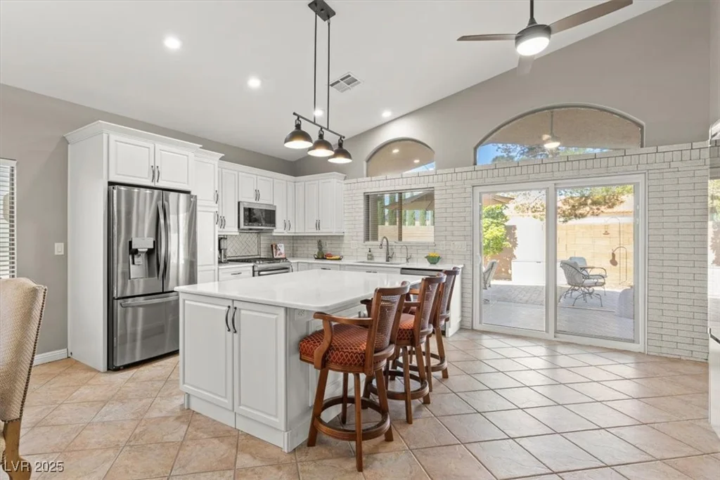5421 Tourmaline, Las Vegas, NV 89130