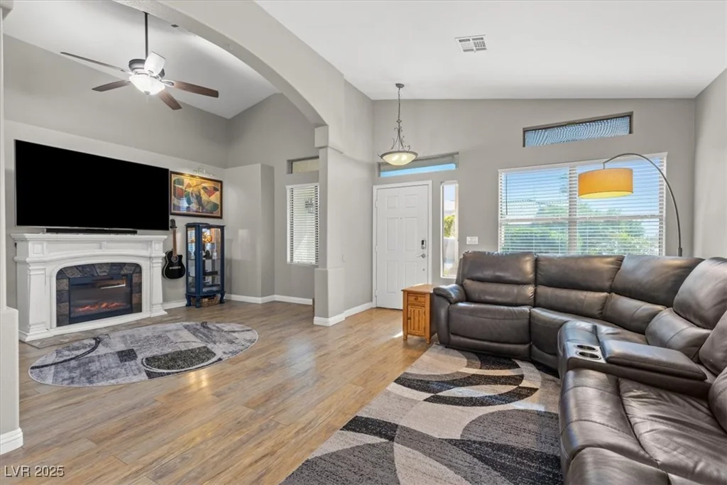 5421 Tourmaline, Las Vegas, NV 89130