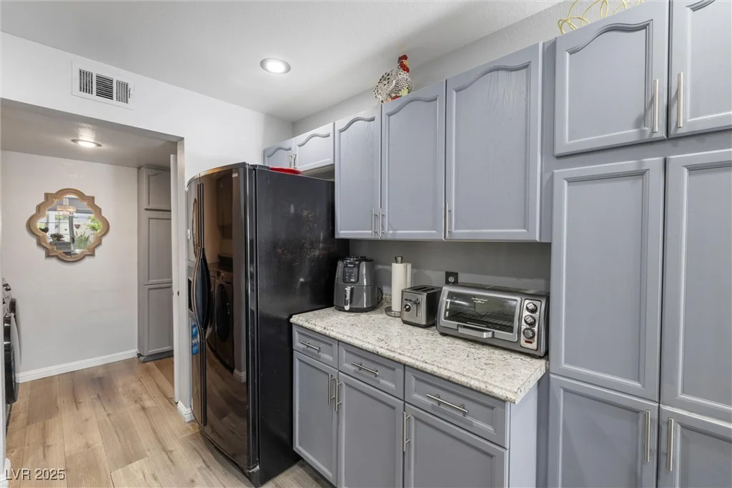 7984 Laurena, Las Vegas, NV 89147
