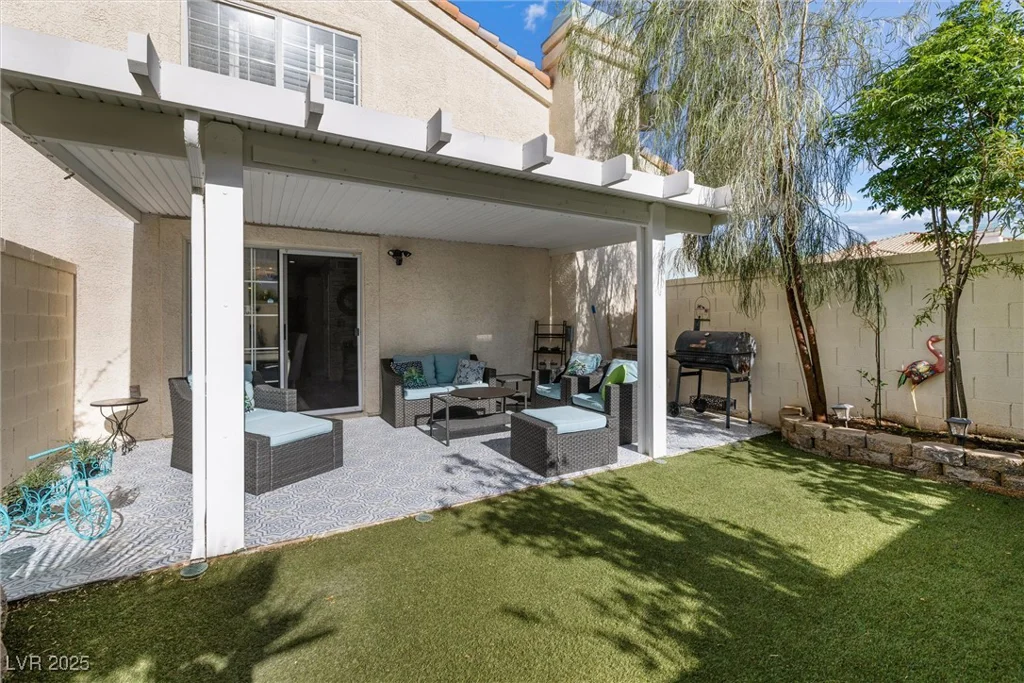 7984 Laurena, Las Vegas, NV 89147