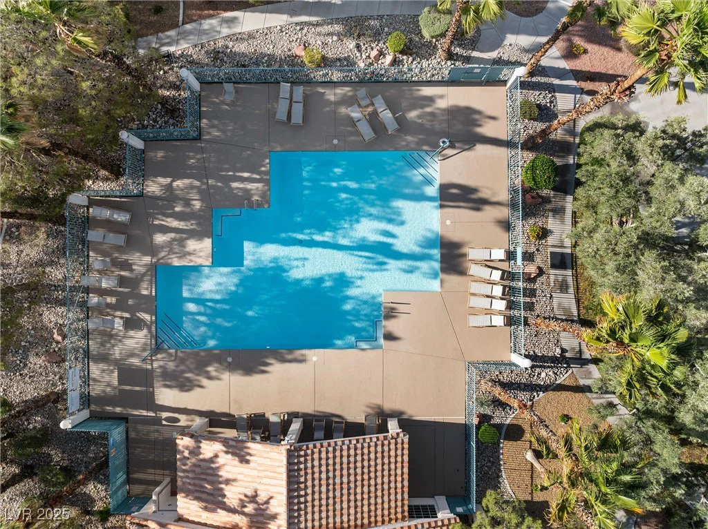 7984 Laurena, Las Vegas, NV 89147