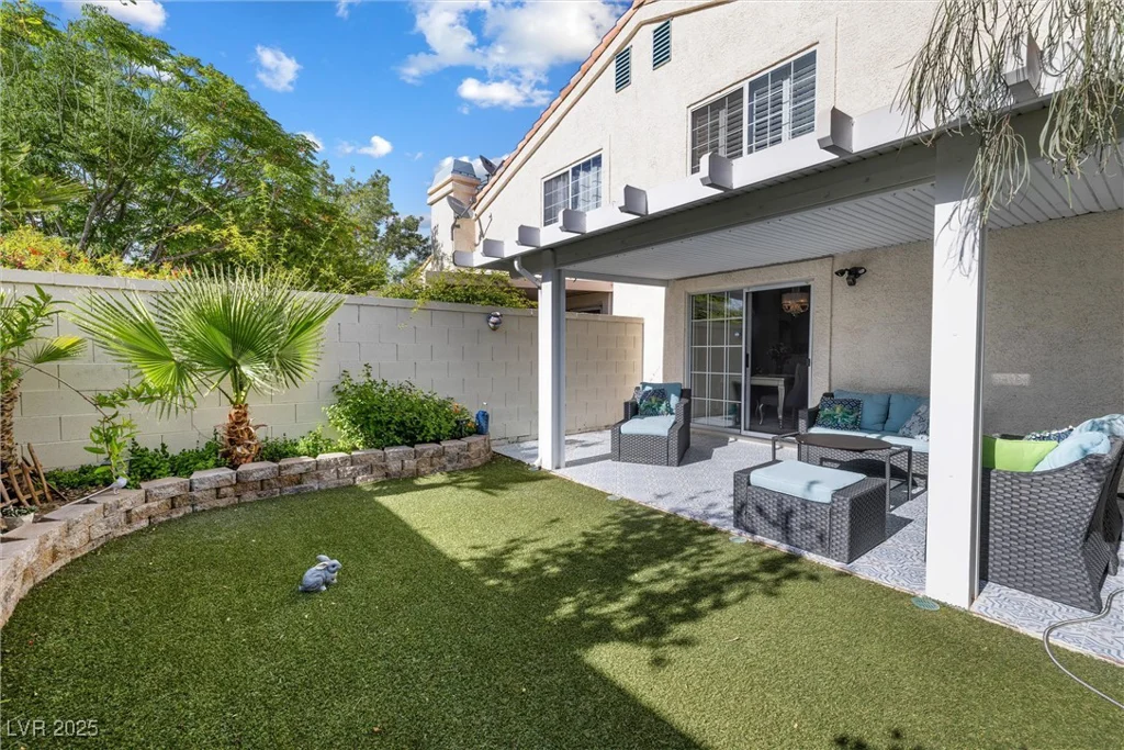 7984 Laurena, Las Vegas, NV 89147