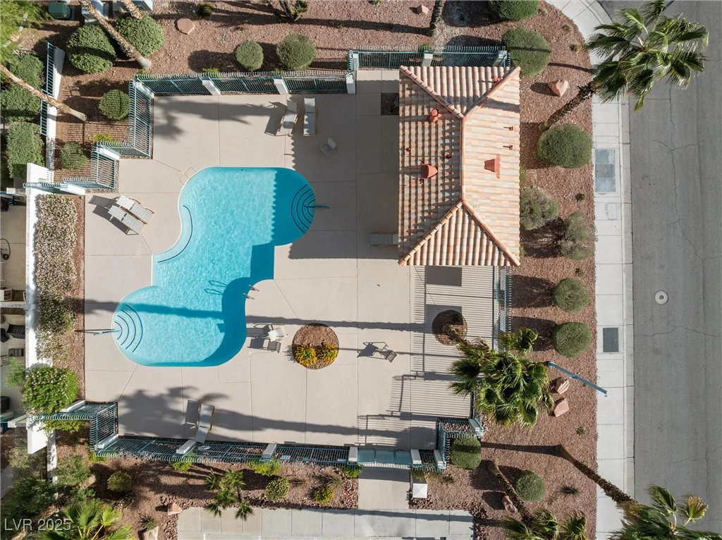 7984 Laurena, Las Vegas, NV 89147