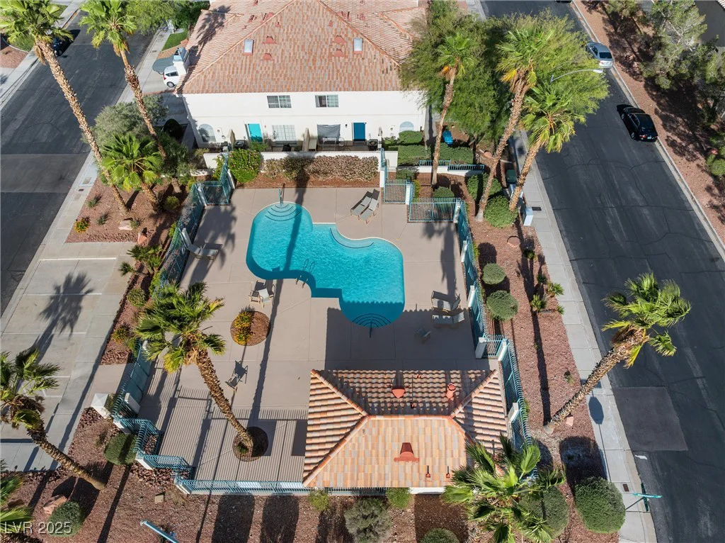 7984 Laurena, Las Vegas, NV 89147