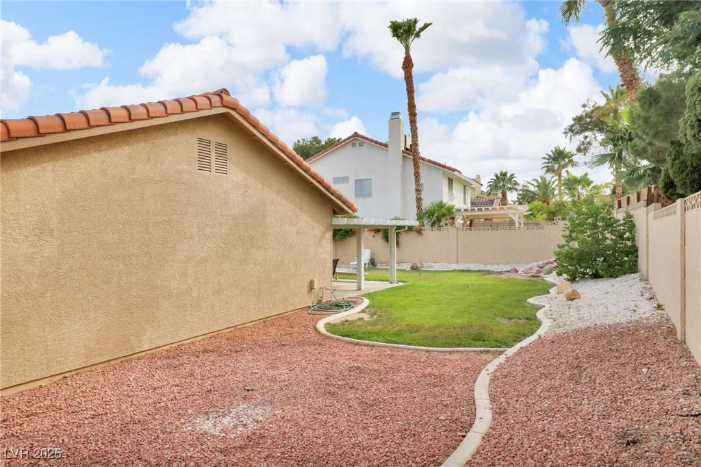 8316 Vibrant Dr, Las Vegas, NV 89117