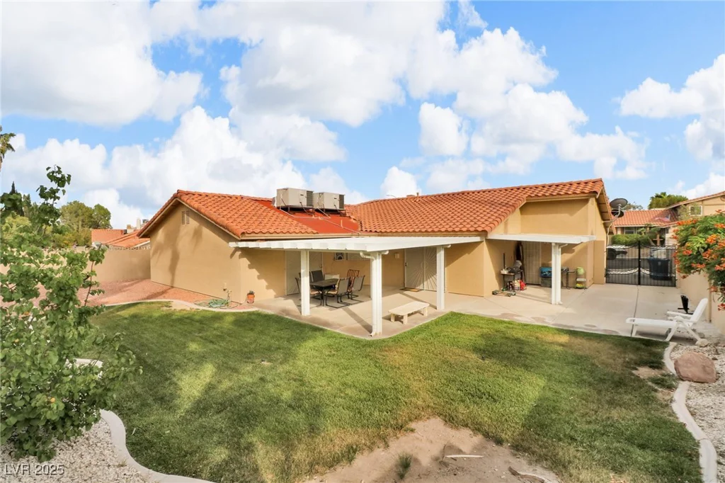 8316 Vibrant Dr, Las Vegas, NV 89117