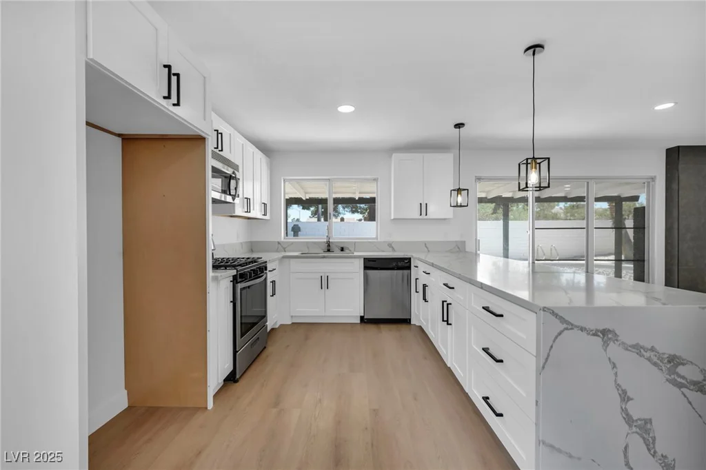 6939 Paddington, Las Vegas, NV 89147