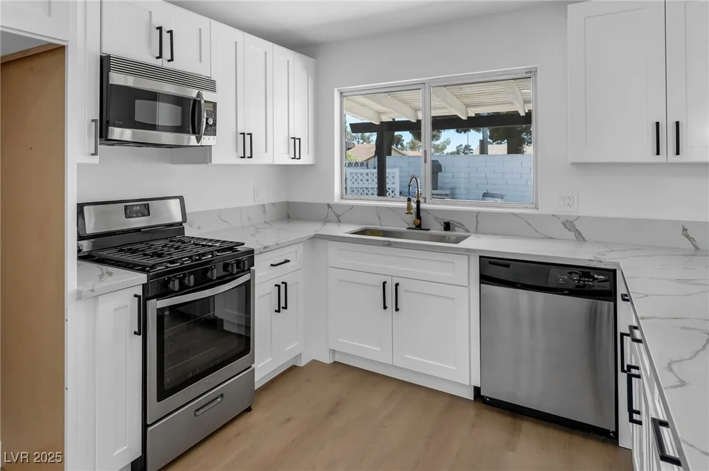 6939 Paddington, Las Vegas, NV 89147