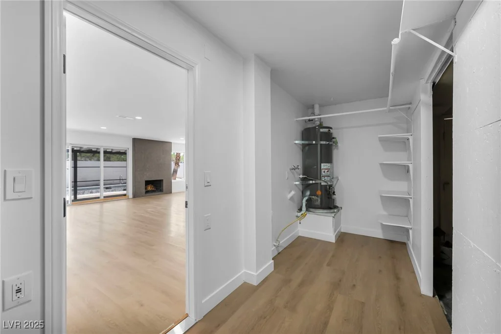 6939 Paddington, Las Vegas, NV 89147