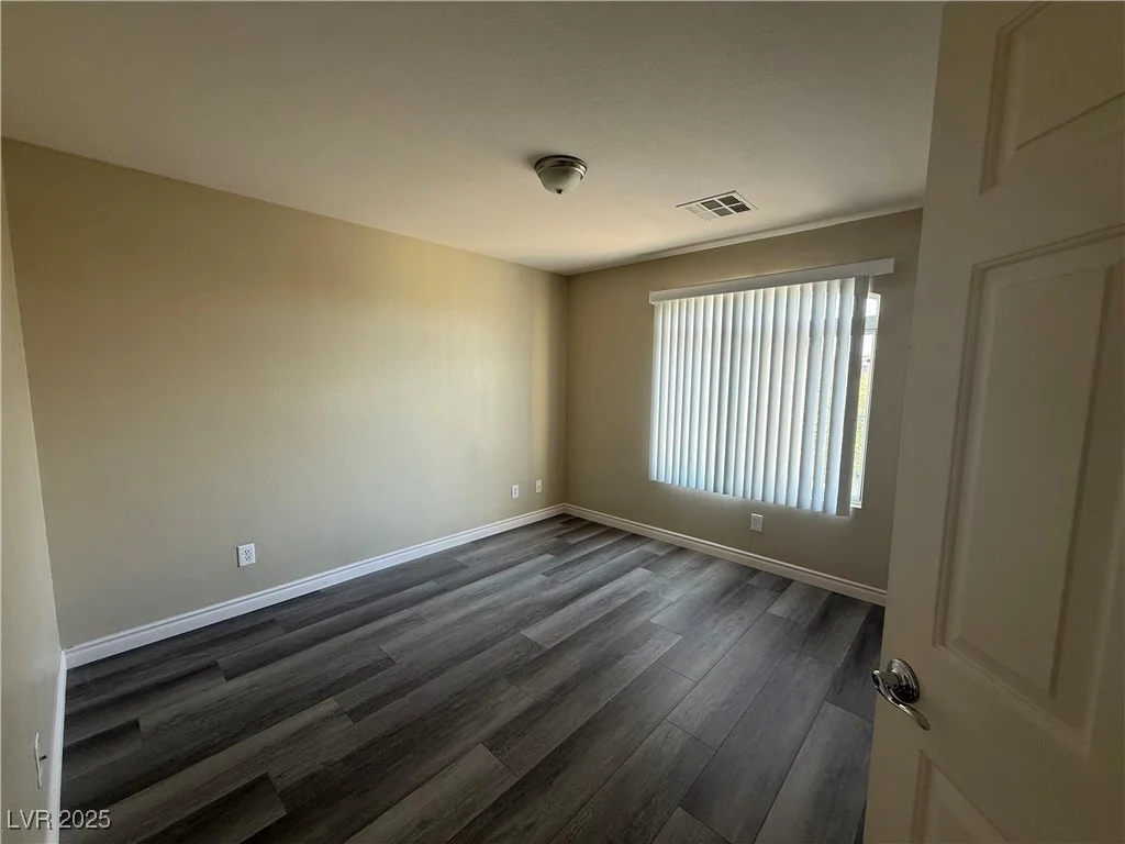 7929 Valladolid, Las Vegas, NV 89178