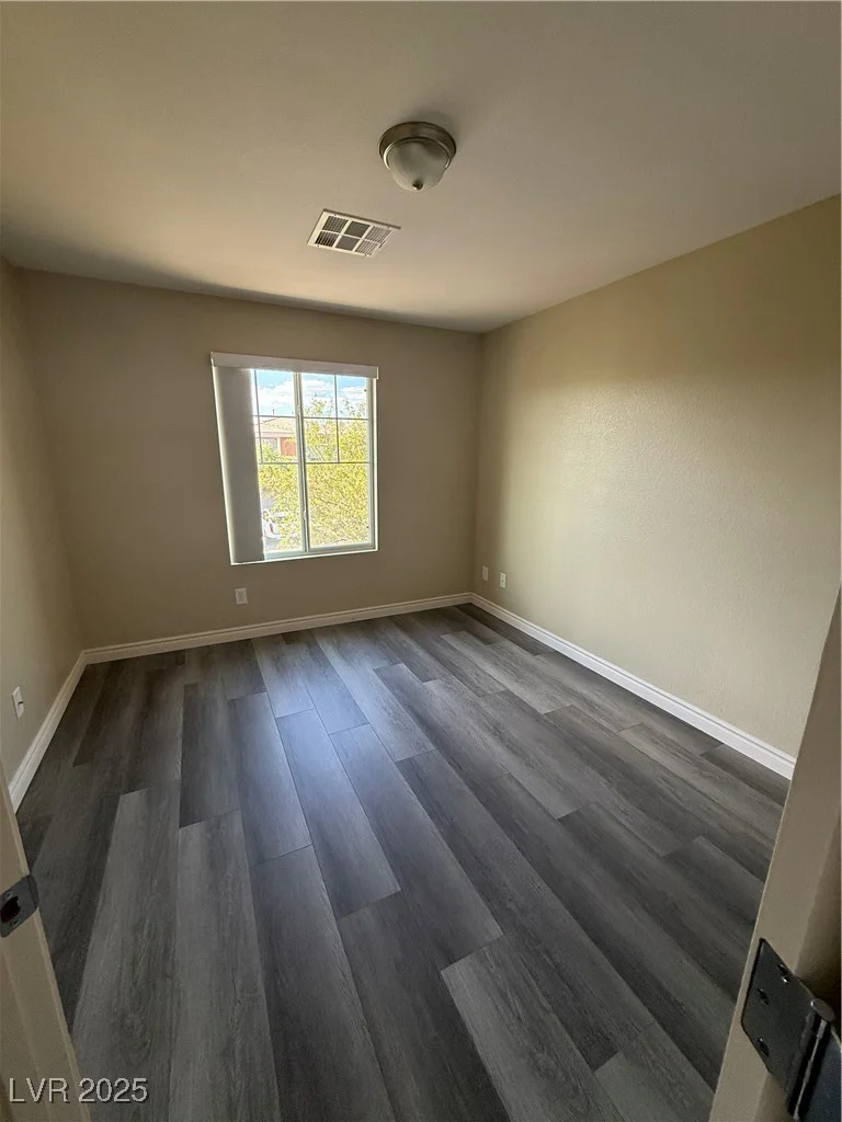 7929 Valladolid, Las Vegas, NV 89178