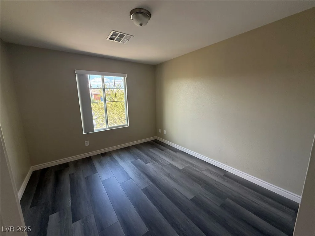 7929 Valladolid, Las Vegas, NV 89178