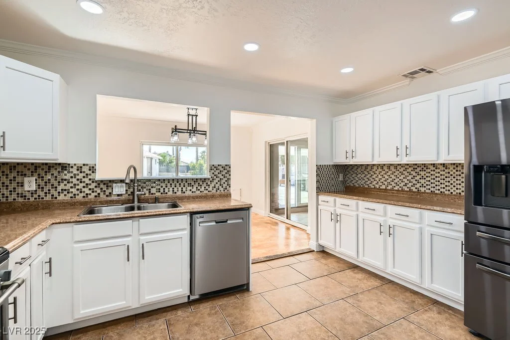 4302 Newhaven, Las Vegas, NV 89147
