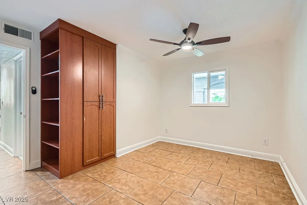 4302 Newhaven, Las Vegas, NV 89147
