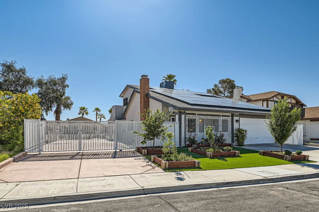 4302 Newhaven, Las Vegas, NV 89147