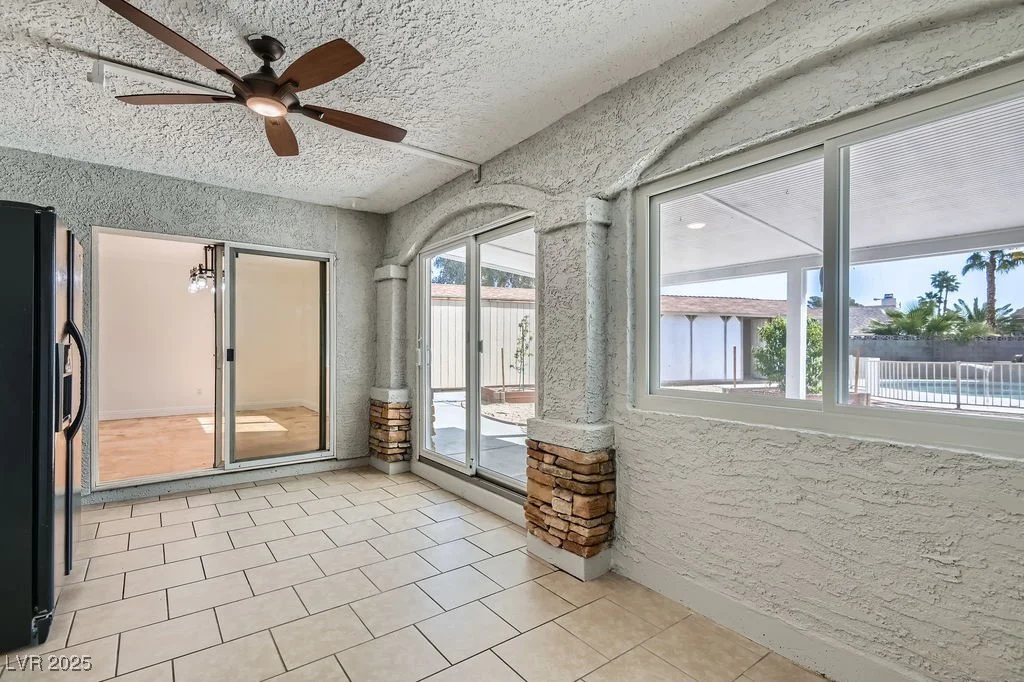 4302 Newhaven, Las Vegas, NV 89147