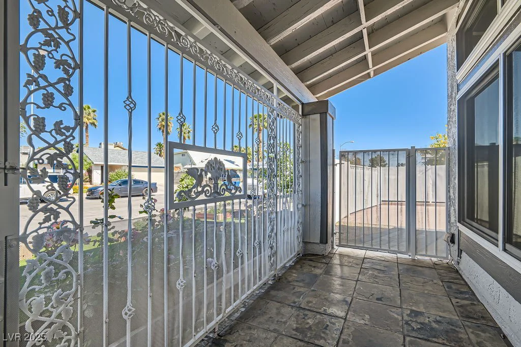 4302 Newhaven, Las Vegas, NV 89147