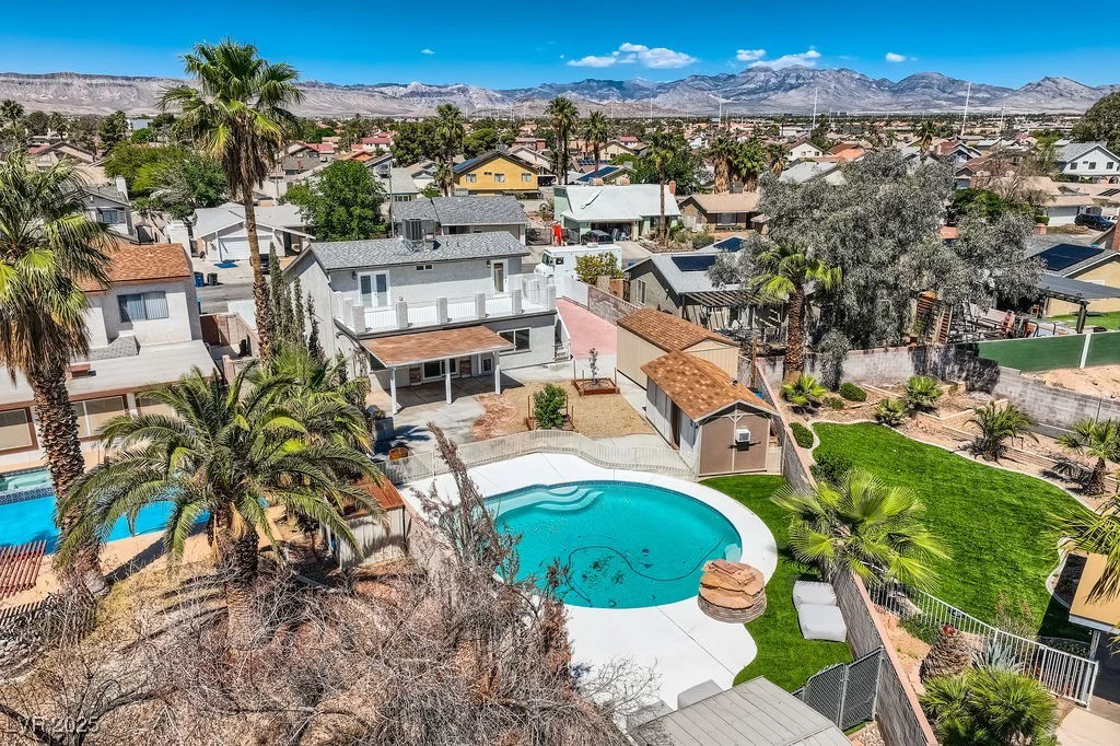 4302 Newhaven, Las Vegas, NV 89147