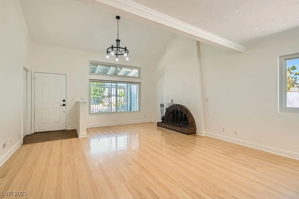 4302 Newhaven, Las Vegas, NV 89147