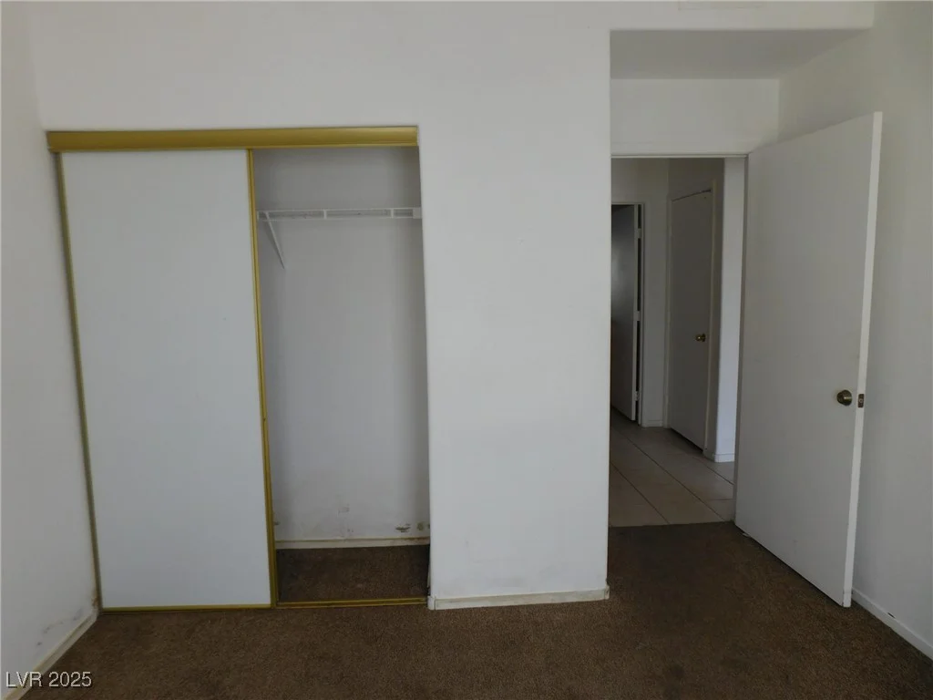 2110 Los Feliz, Las Vegas, NV 89156