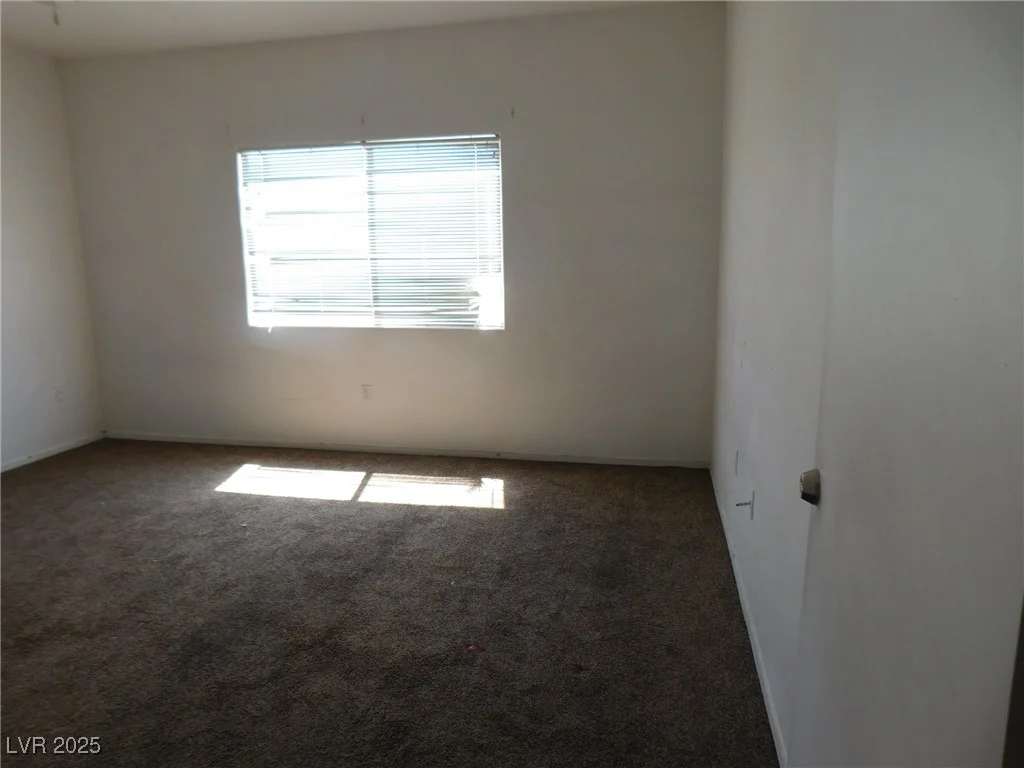 2110 Los Feliz, Las Vegas, NV 89156