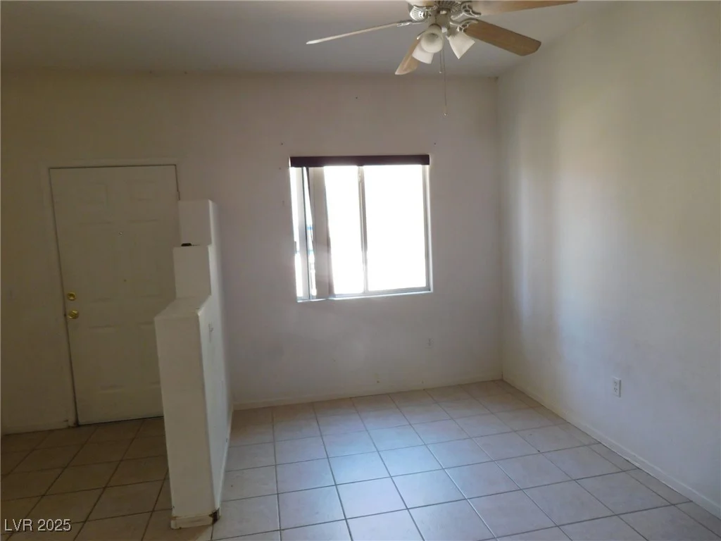 2110 Los Feliz, Las Vegas, NV 89156
