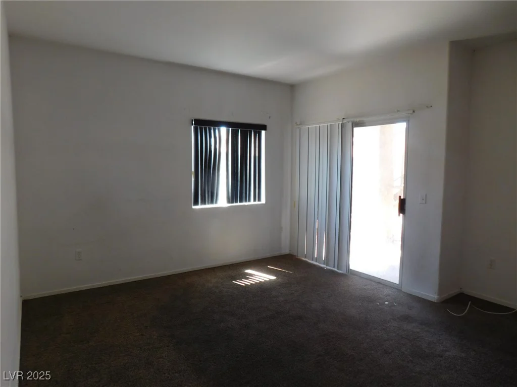 2110 Los Feliz, Las Vegas, NV 89156