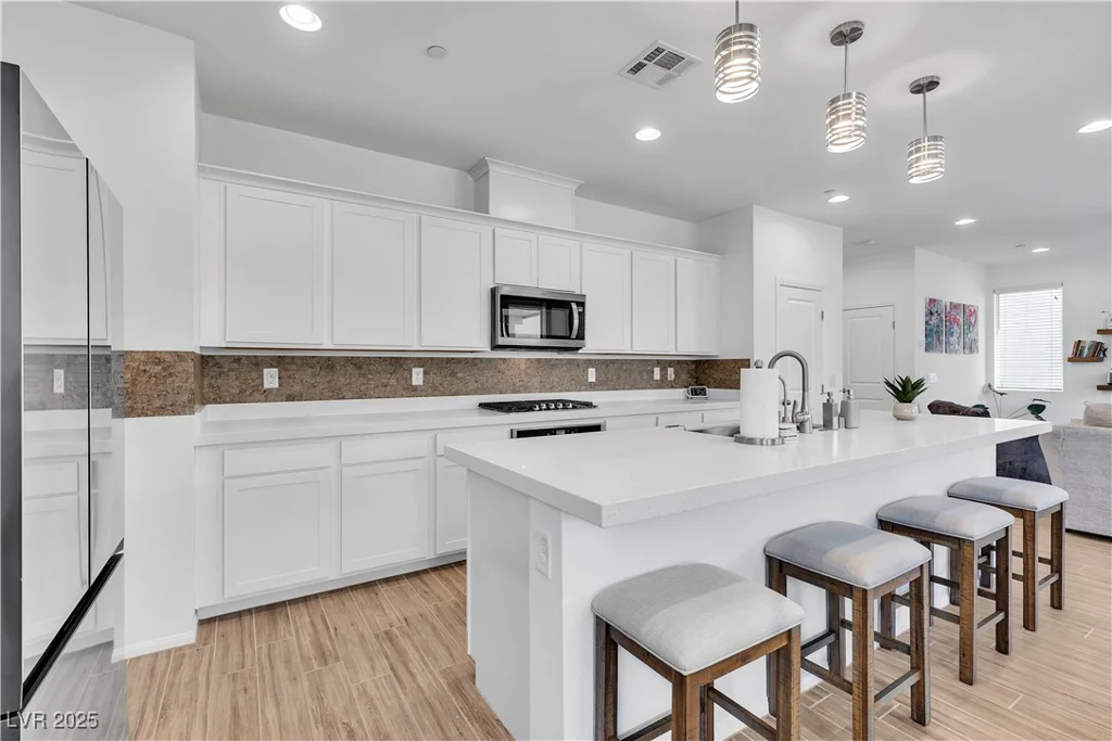 10415 Sadie Blake, Las Vegas, NV 89166