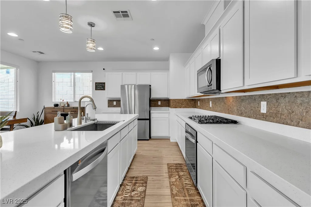 10415 Sadie Blake, Las Vegas, NV 89166