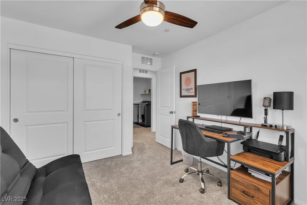 10415 Sadie Blake, Las Vegas, NV 89166