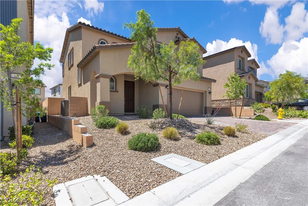 10415 Sadie Blake, Las Vegas, NV 89166