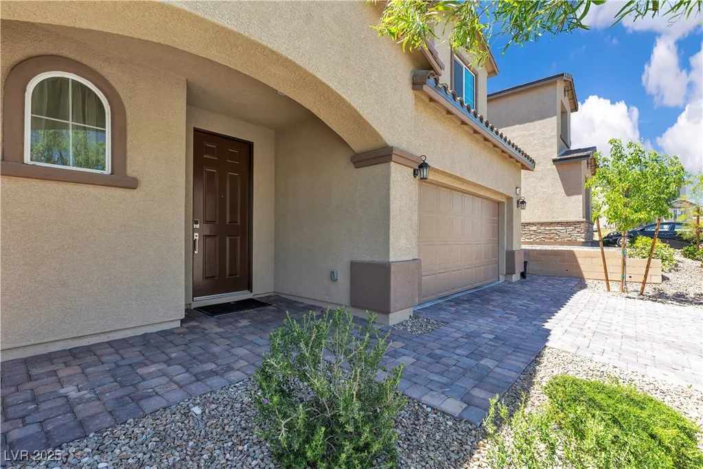 10415 Sadie Blake, Las Vegas, NV 89166