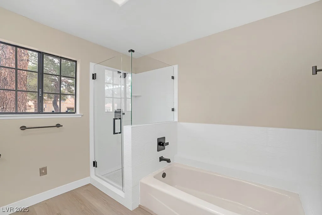2851 Valley View, Las Vegas, NV 89102