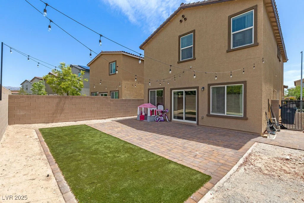 7819 Rachelis, North Las Vegas, NV 89084