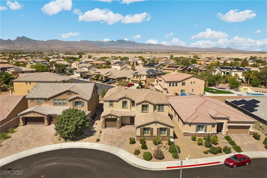 8953 Hitch Creek, Las Vegas, NV 89131