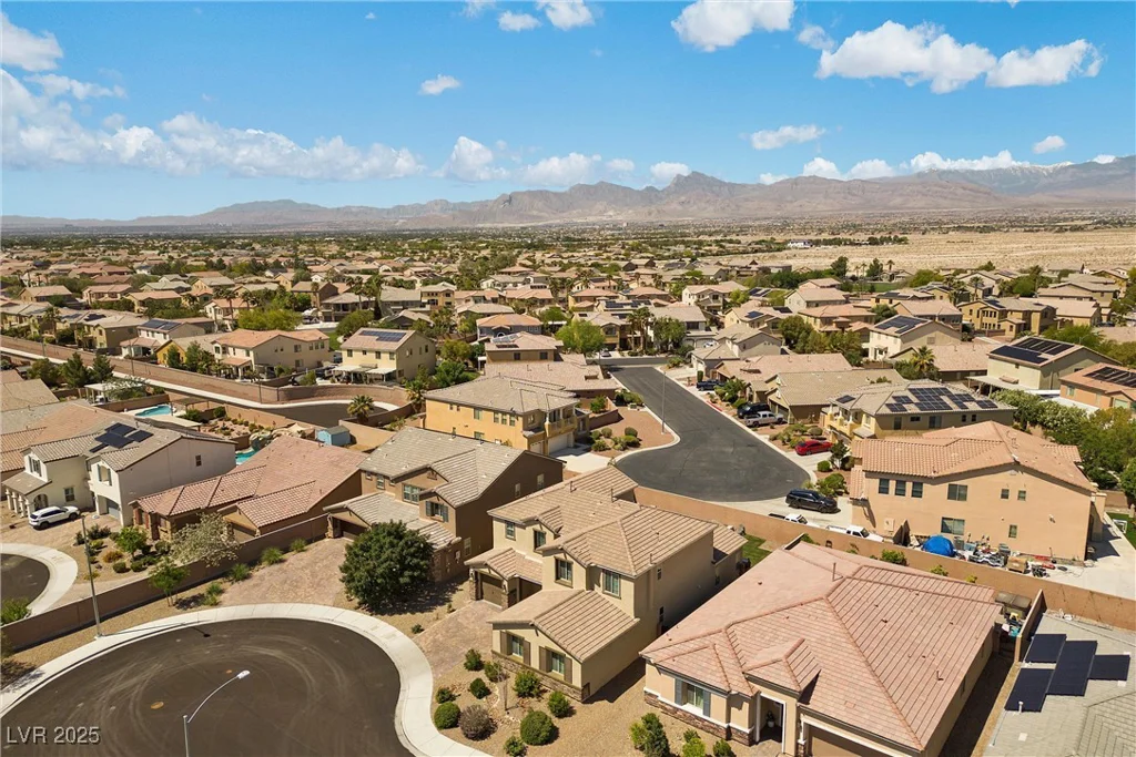 8953 Hitch Creek, Las Vegas, NV 89131
