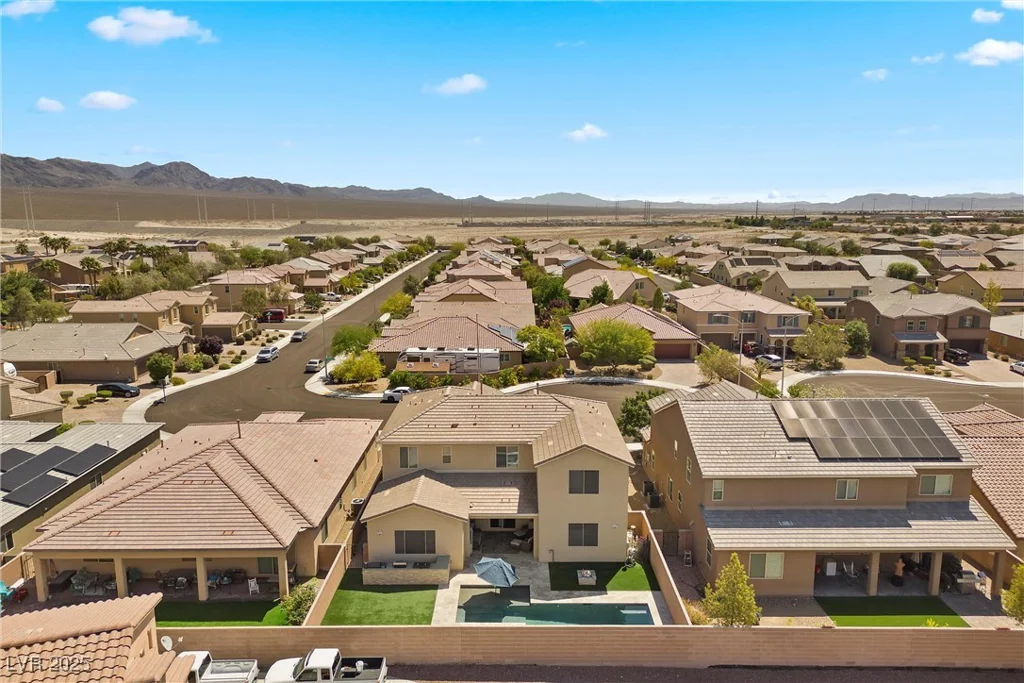 8953 Hitch Creek, Las Vegas, NV 89131