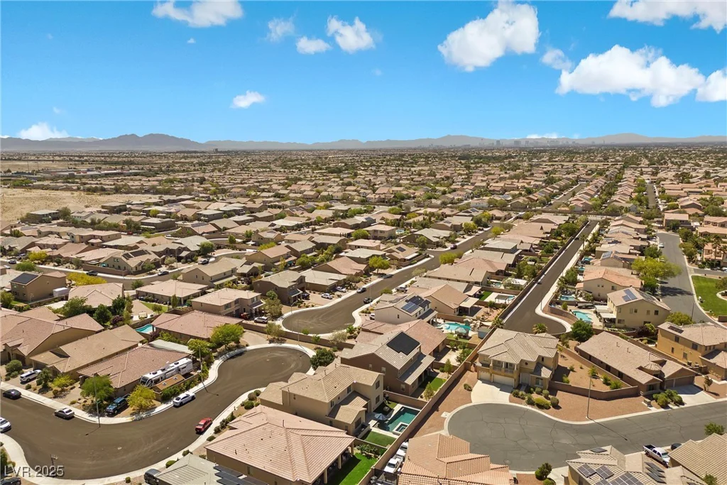 8953 Hitch Creek, Las Vegas, NV 89131