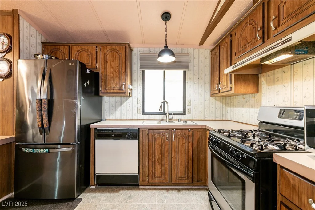 3677 Arbolado, Las Vegas, NV 89121